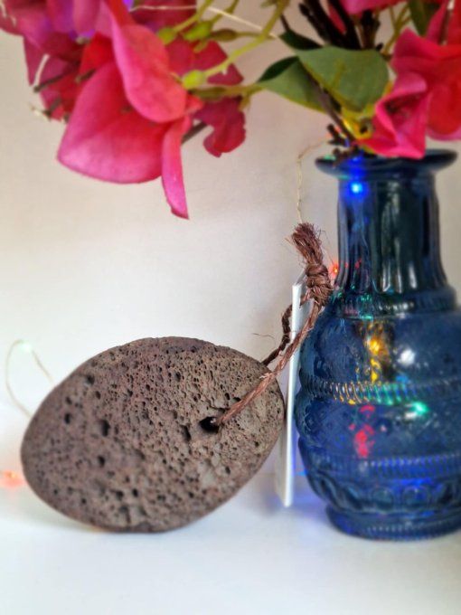 Pierre ponce volcanique 